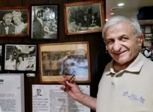  Chicago Legendary Billy Goat Tavern Owner