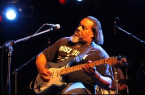 Ike Willis 